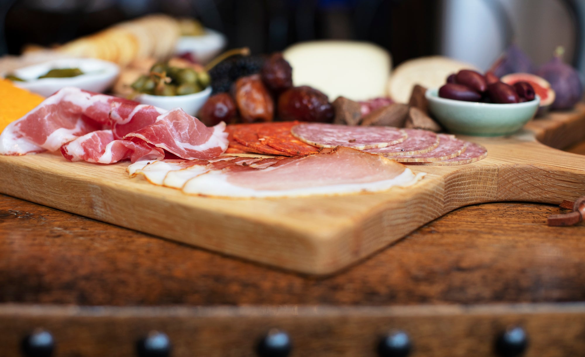 Marsh Pig Salami [Whole] Garlic & Paprika 250g - 300g