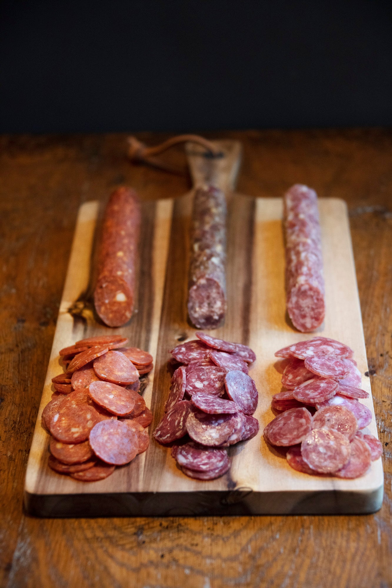 Marsh Pig Salami [Whole] Garlic & Paprika 250g - 300g